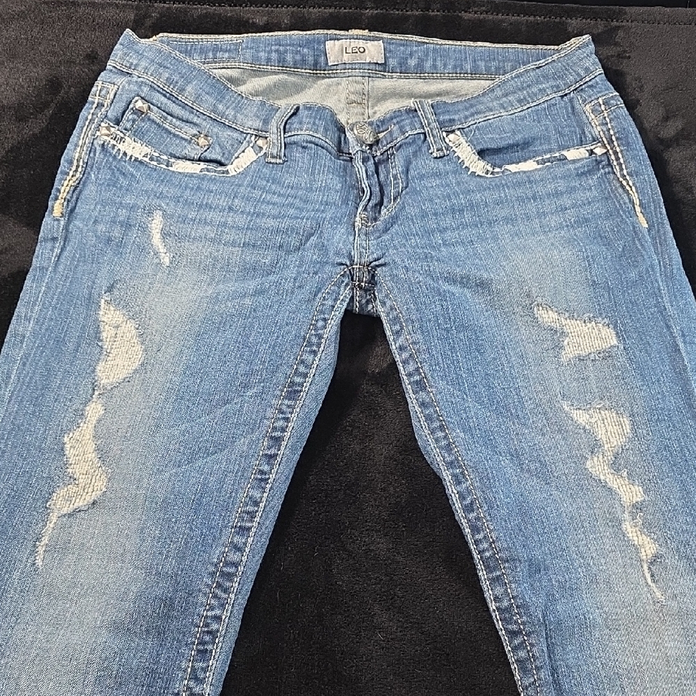 Daytrip Women's Light Blue Distressed Skinny Jeans